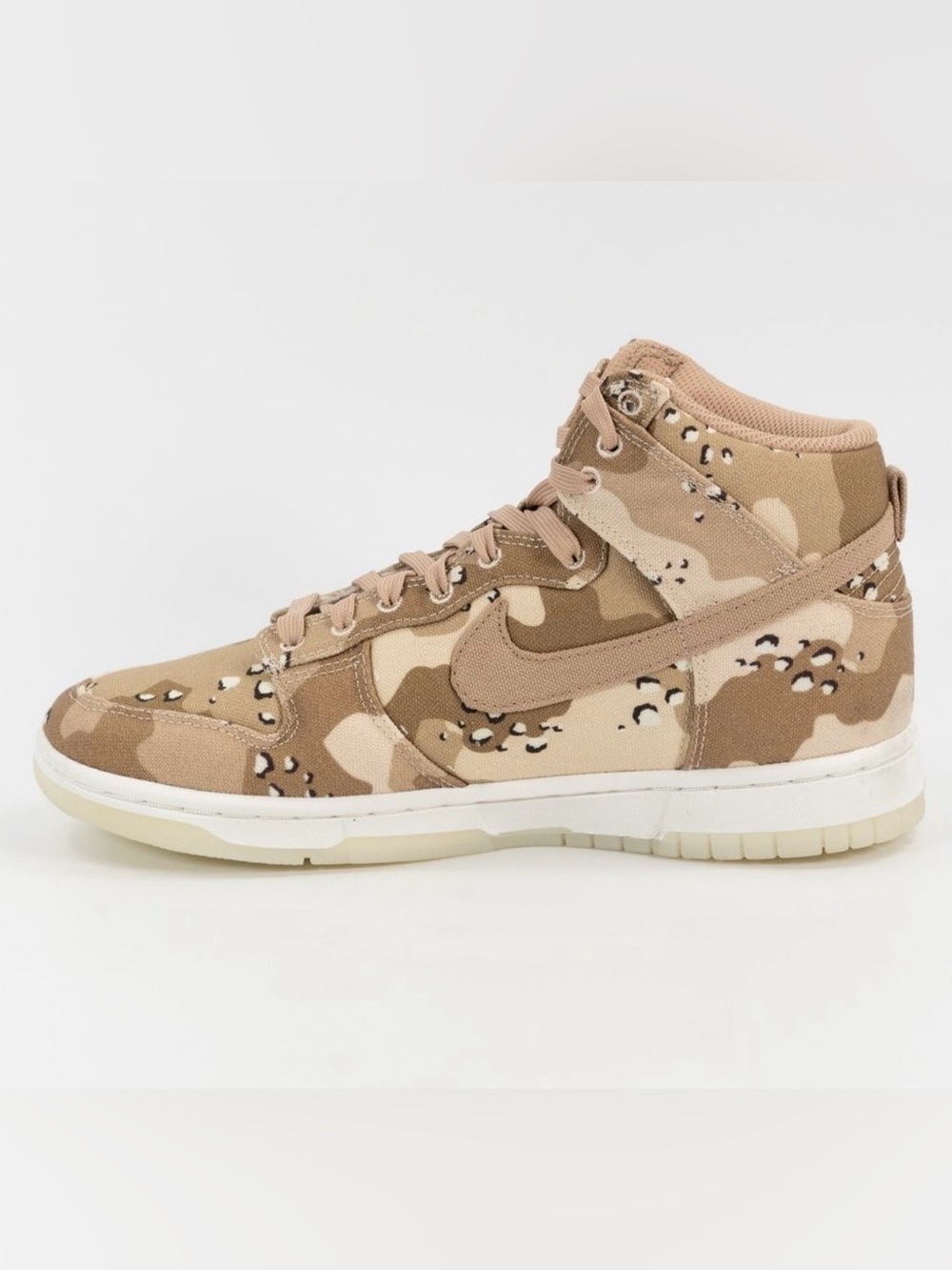 Nike Women's Dunk High Desert Camo Sneakers. Size 8. - Picture 16 of 16